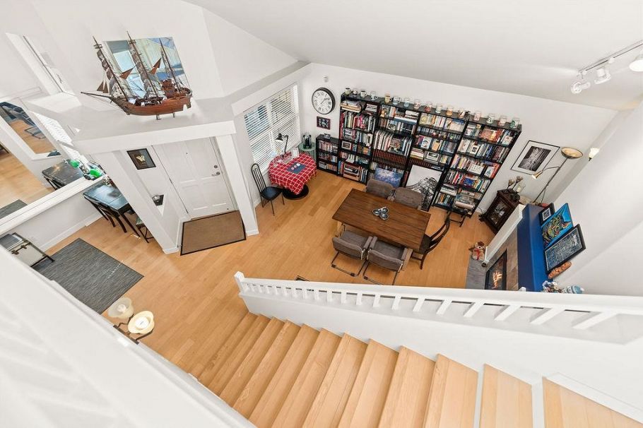 29 1550 Larkhall Crescent North Vancouver, BC - 31