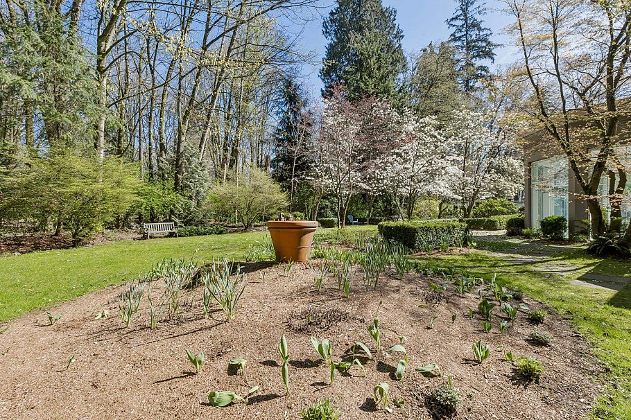 308 1327 E Keith Road North Vancouver, BC - 16