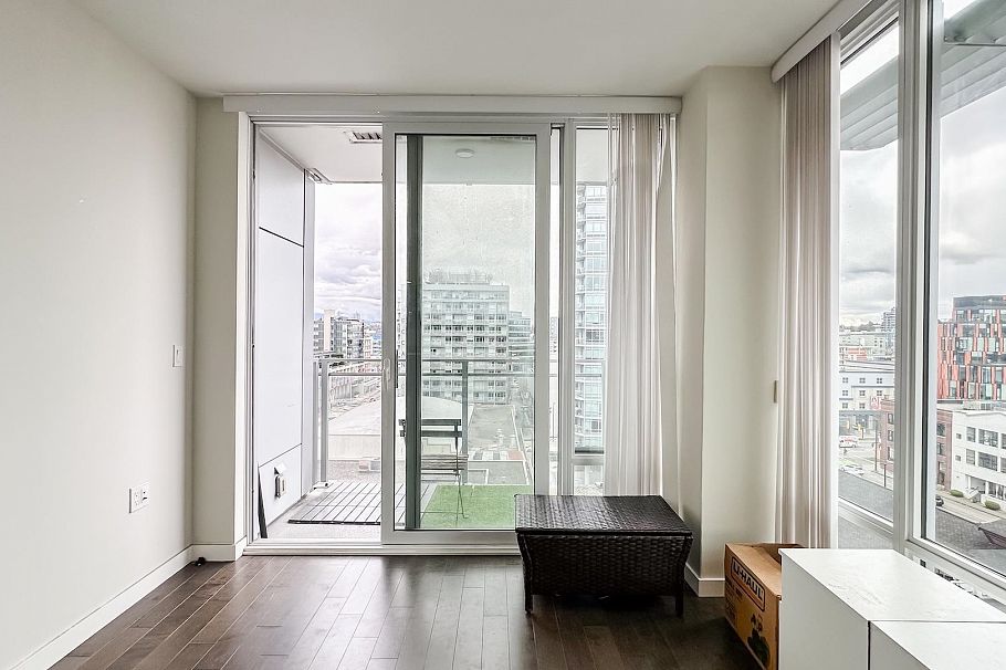 1002 1708 Ontario Street Vancouver, BC - 5