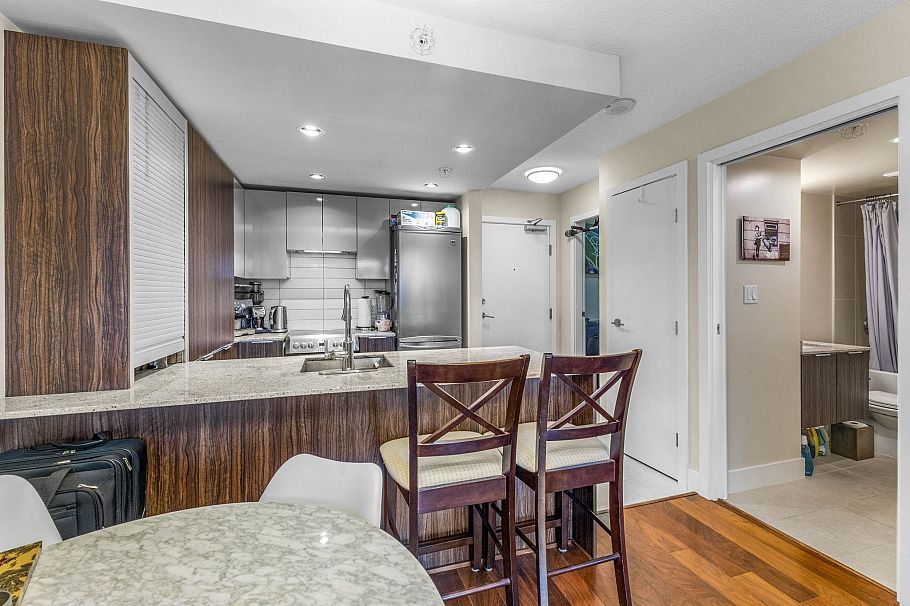 507 1088 Richards Street Vancouver, BC - 14