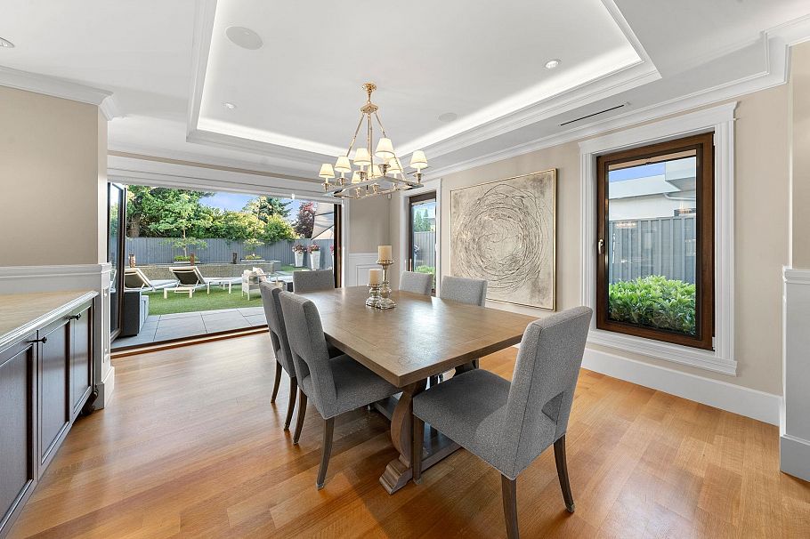 2809 Edgemont Boulevard North Vancouver, BC - 6