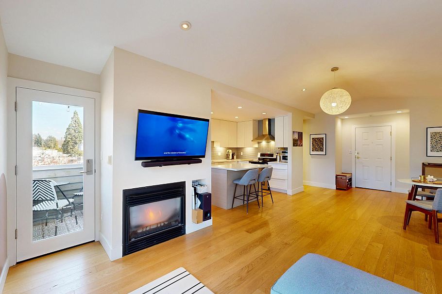 304 1528 Bowser Avenue North Vancouver, BC - 12