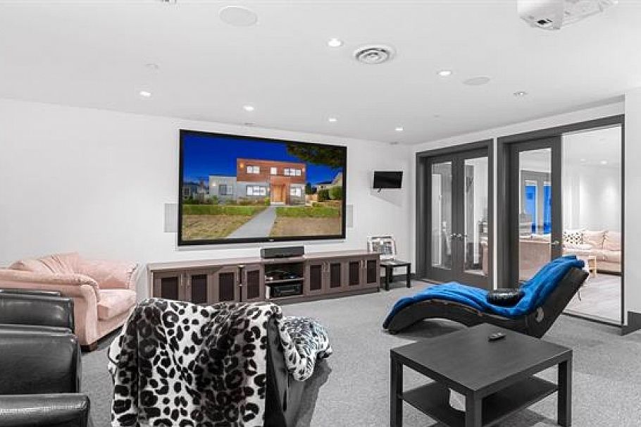 7493 Gatineau Place Vancouver, BC - 5