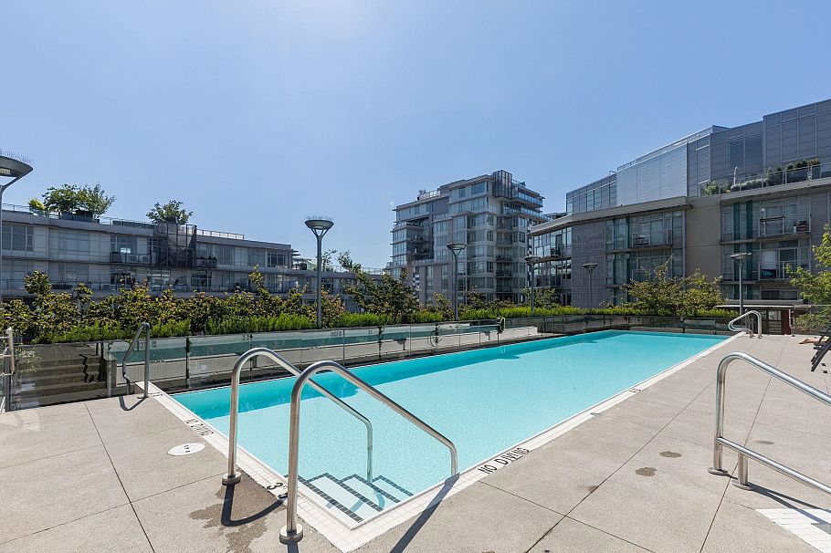 62 W 1st Avenue Vancouver, BC - 22