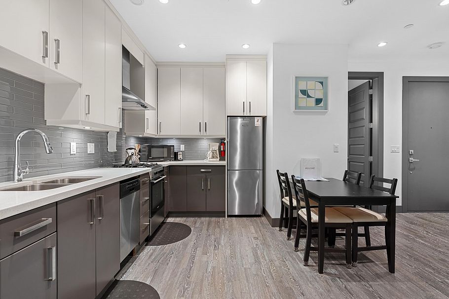 7493 Gatineau Place Vancouver, BC - 25