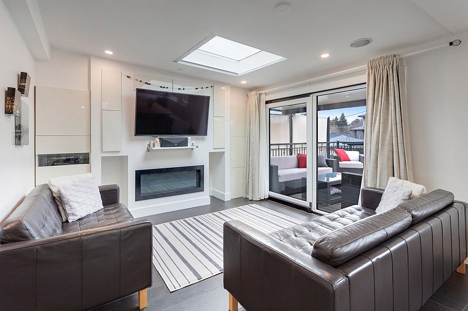 4219 Graveley Street Burnaby, BC - 3