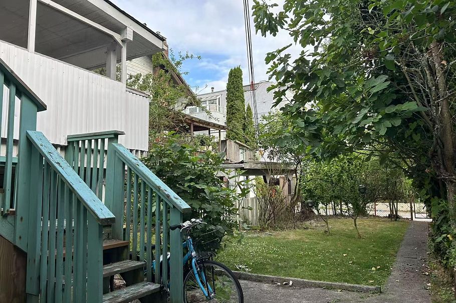 3514 W 8TH, Vancouver BC V6R 1Y7 Vancouver, BC - 12