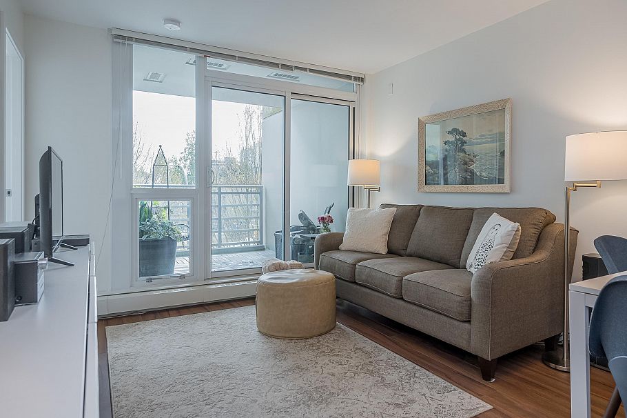 319 135 E 17th Street North Vancouver, BC - 13