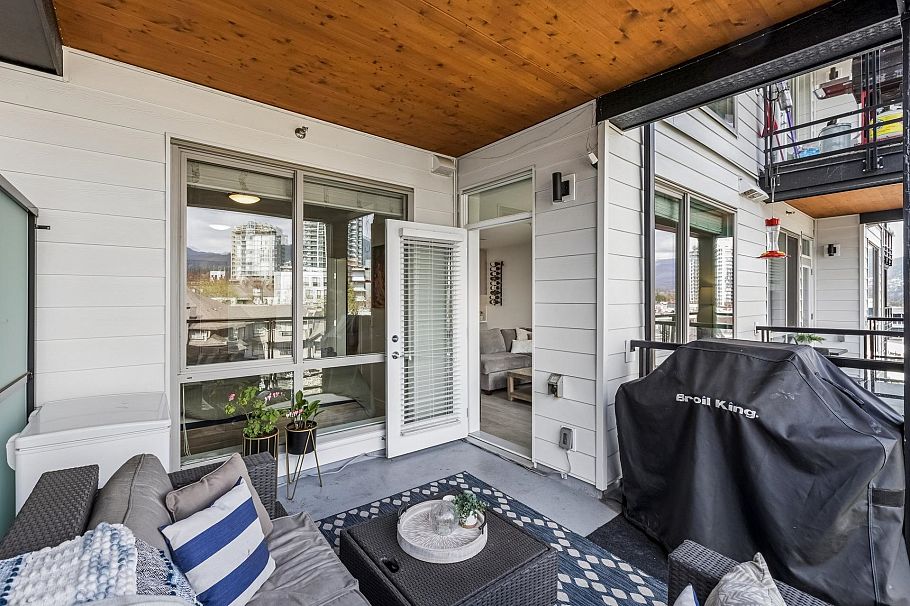 511 108 E 8th Street North Vancouver, BC - 25