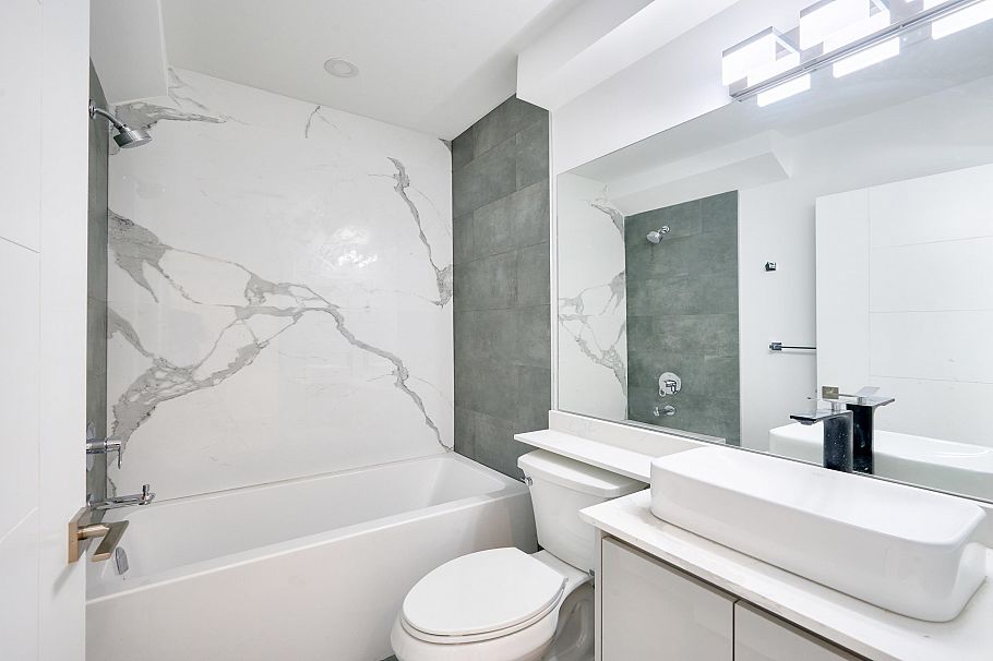 810 E 51st Avenue Vancouver, BC - 15