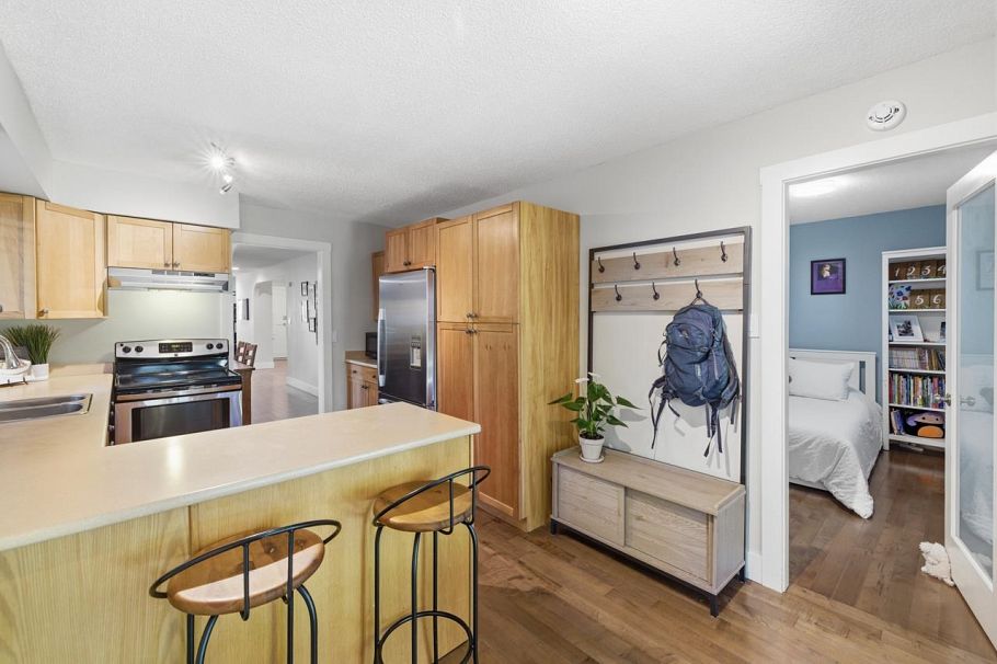 1762 Evelyn Street North Vancouver, BC - 13