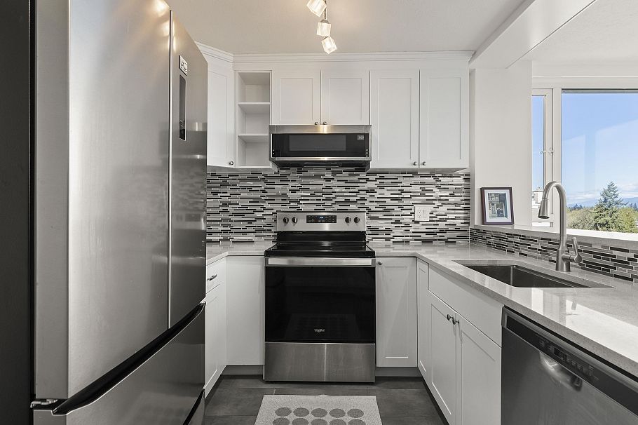 1102 5425 Yew Street Vancouver, BC - 12