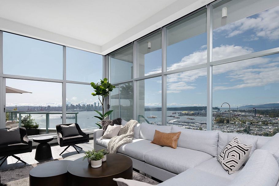 2901 120 W 2nd Street North Vancouver, BC - 1