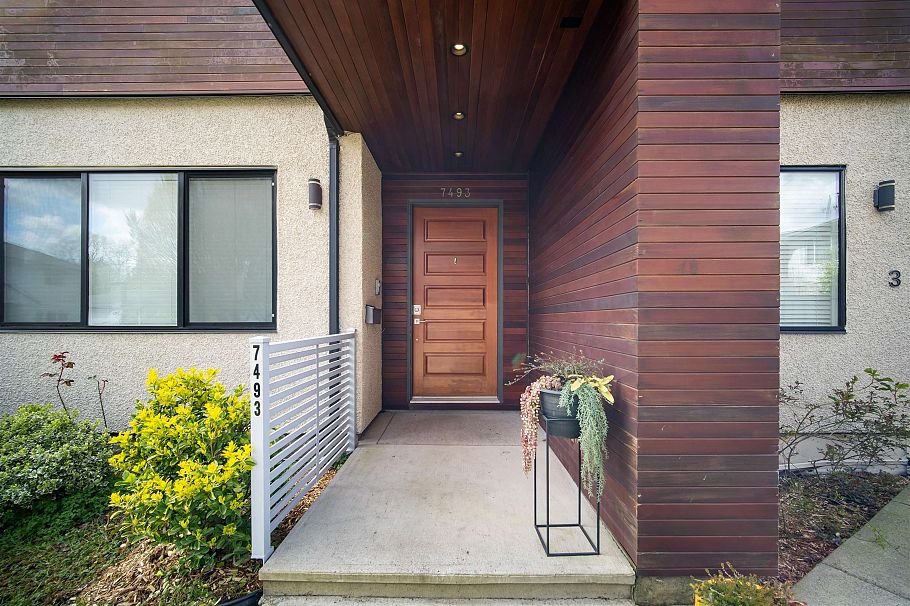 7493 Gatineau Place Vancouver, BC - 2