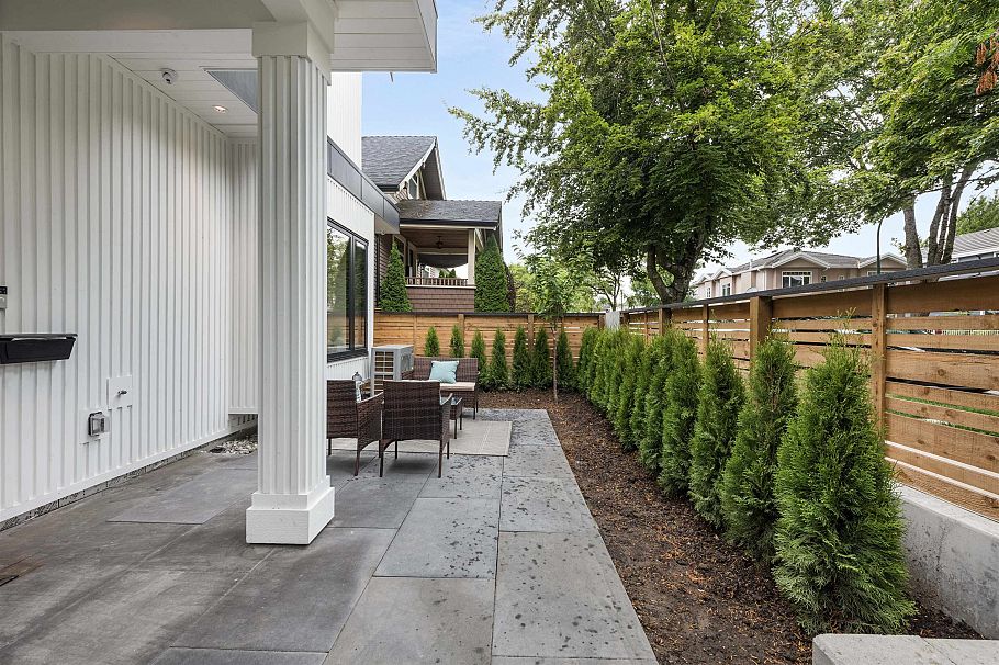 1 878 E 37 Avenue Vancouver, BC - 35