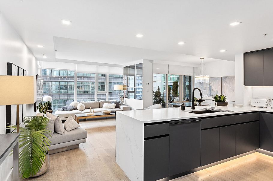 1604 1205 W Hastings Street Vancouver, BC - 6