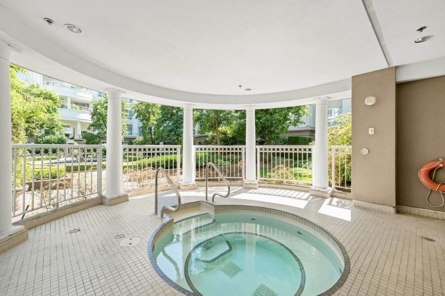 5735 Hampton Place Vancouver, BC - 26