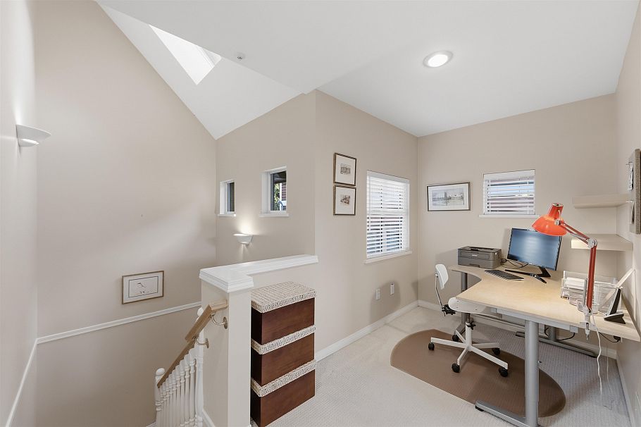 3428 W 7th Avenue Vancouver, BC - 23