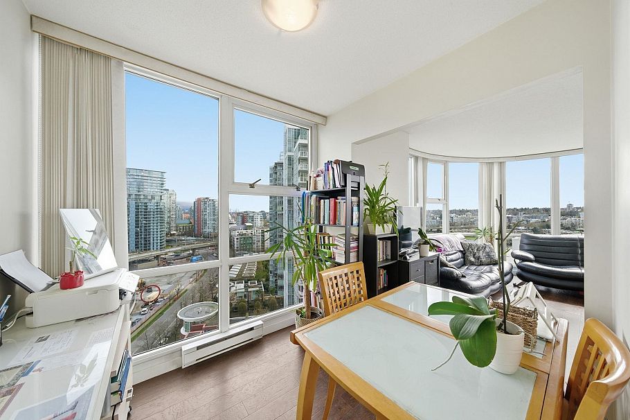 1808 193 Aquarius Mews Vancouver, BC - 21