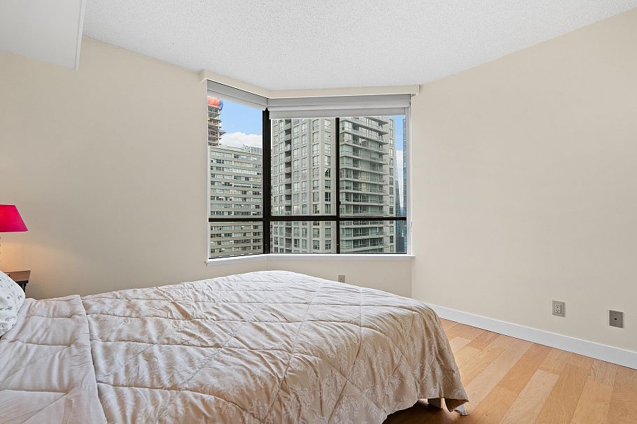 601 738 Broughton Street Vancouver, BC - 23