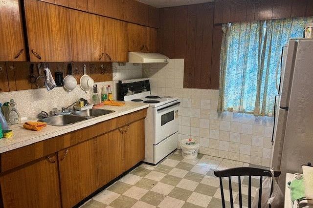 1320 E 11th Avenue Vancouver, BC - 7