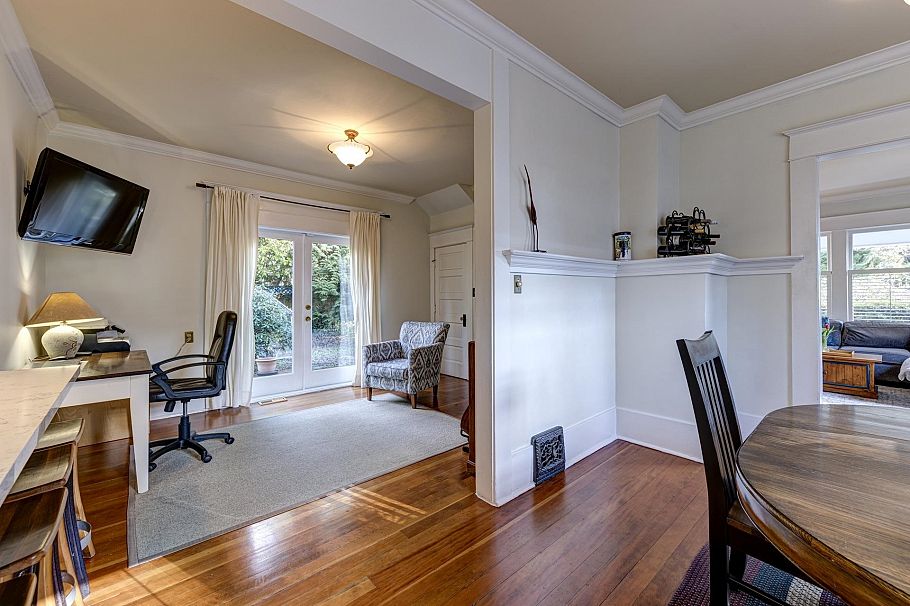 3039 St. Georges Avenue North Vancouver, BC - 12