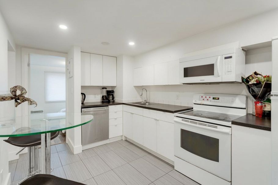 4219 Graveley Street Burnaby, BC - 27