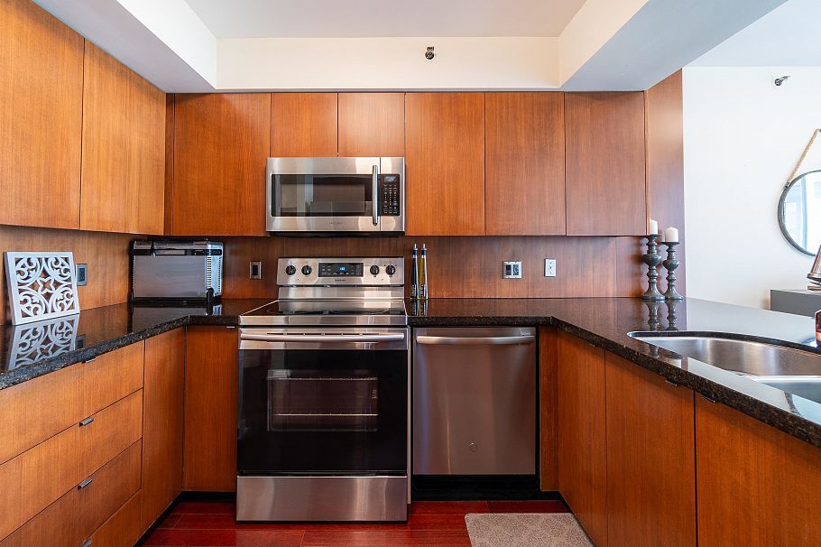 503 990 Beach Avenue Vancouver, BC - 14