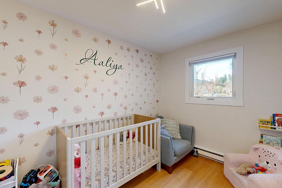 304 1528 Bowser Avenue North Vancouver, BC - 25