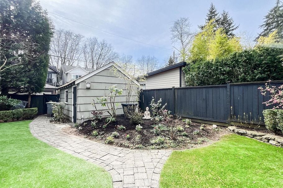 4058 W 31st Avenue Vancouver, BC - 38