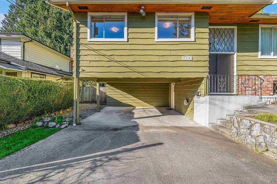 1110 Lodge Road North Vancouver, BC - 3