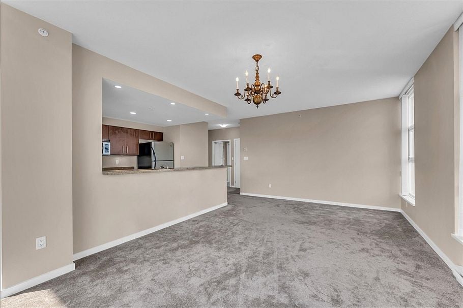 1202 189 National Avenue Vancouver, BC - 4