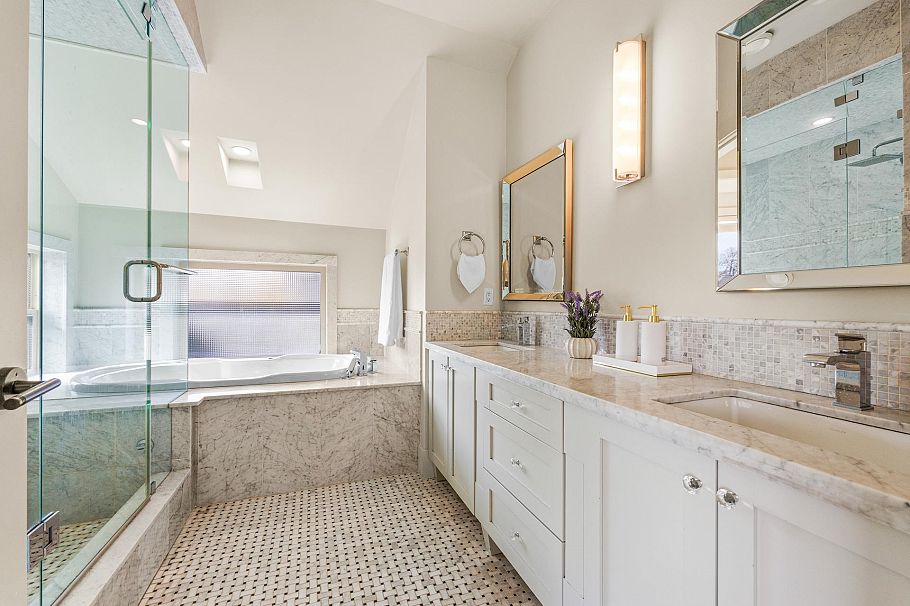 3042 W 33rd Avenue Vancouver, BC - 22