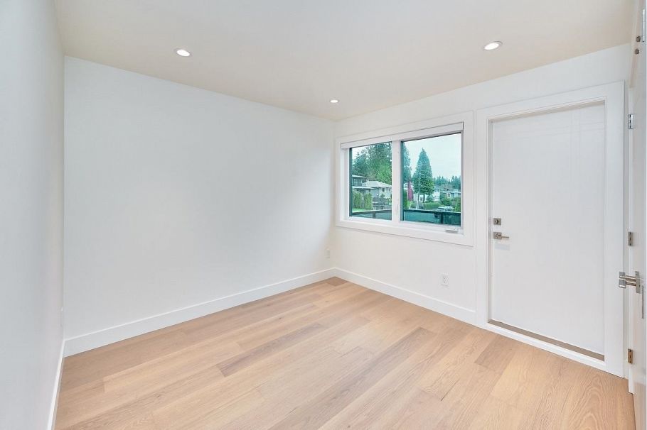 806 Montroyal Boulevard North Vancouver, BC - 25