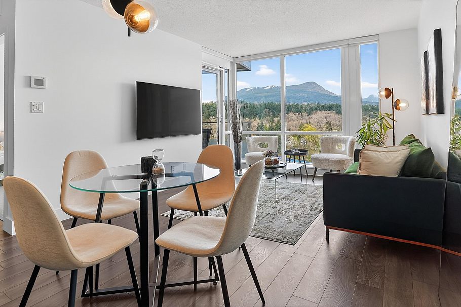 1401 1550 Fern Street North Vancouver, BC - 1