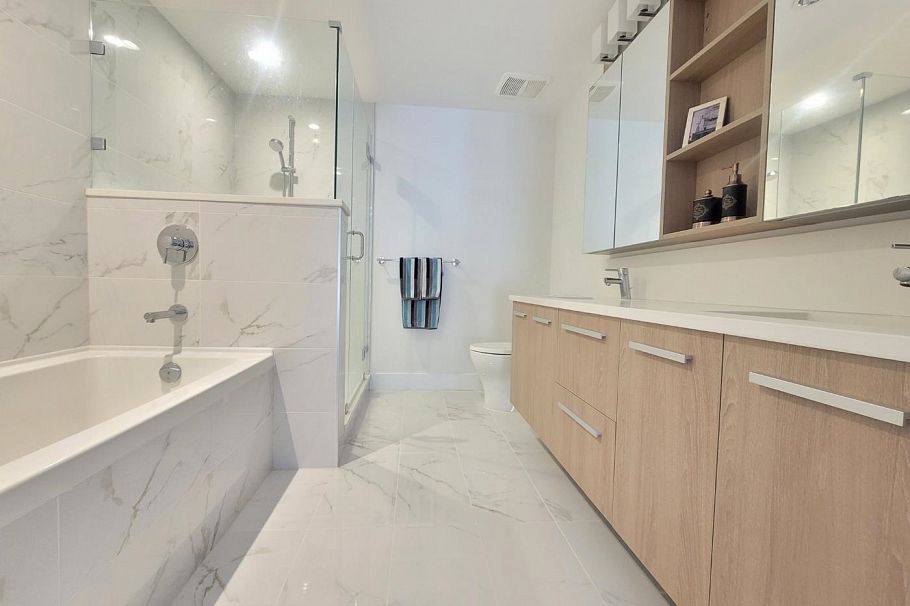 608 2785 Library Lane North Vancouver, BC - 26