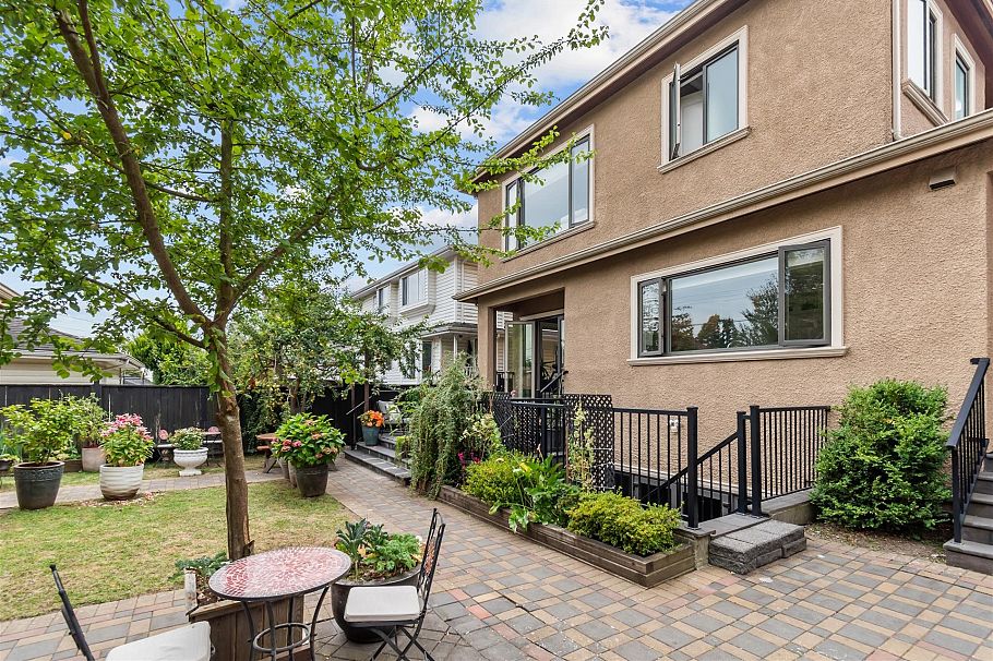 5578 Elizabeth Street Vancouver, BC - 25