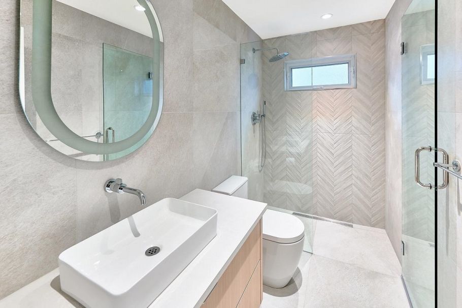 806 Montroyal Boulevard North Vancouver, BC - 18