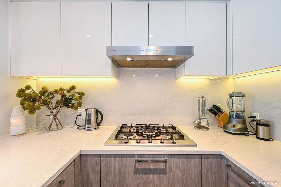 701 3200 Corvette Way Richmond, BC - 5