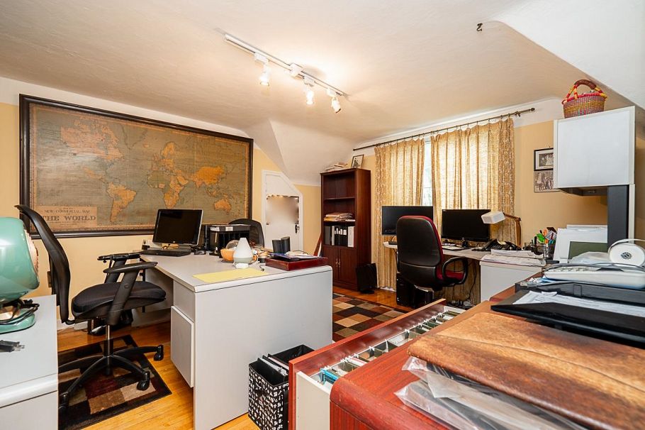 6138 Granville Street Vancouver, BC - 12