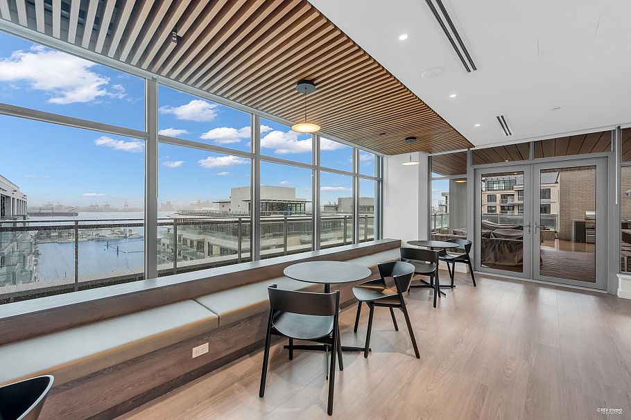 401 755 Harbourside Drive North Vancouver, BC - 25