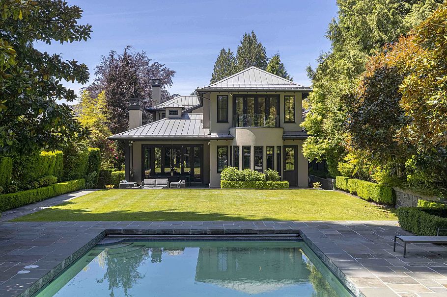 6448 Macdonald Street Vancouver, BC - 32