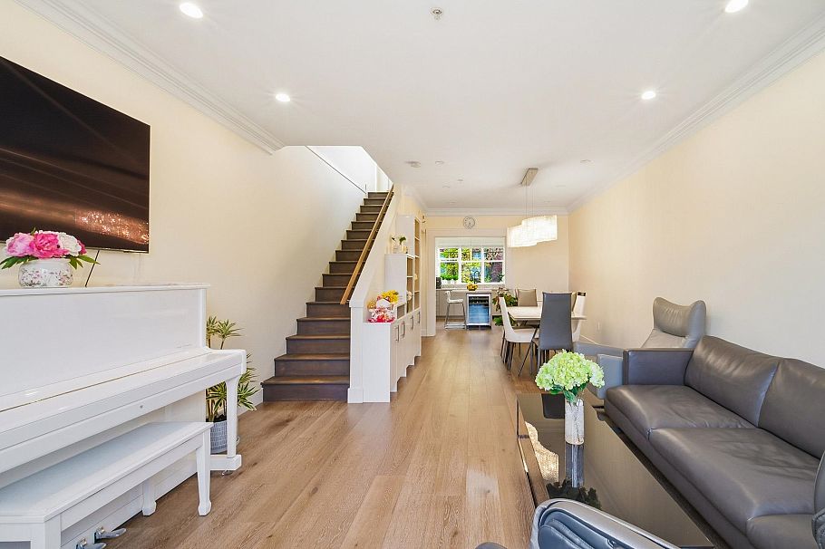 2160 W 8th Avenue Vancouver, BC - 15