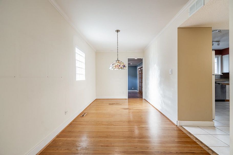 3084 Paisley Road North Vancouver, BC - 10