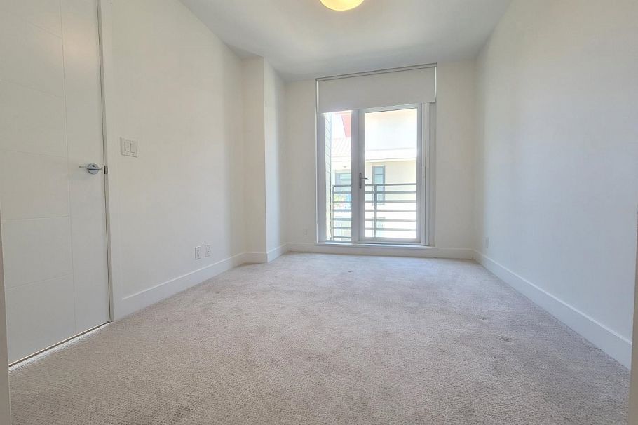 608 2785 Library Lane North Vancouver, BC - 24