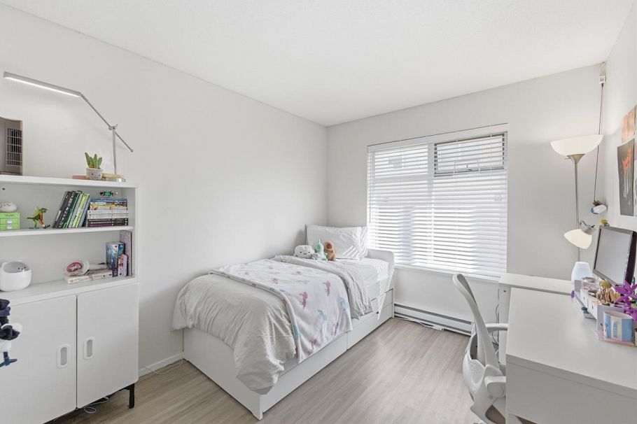 20 3428 Adanac Street Vancouver, BC - 17
