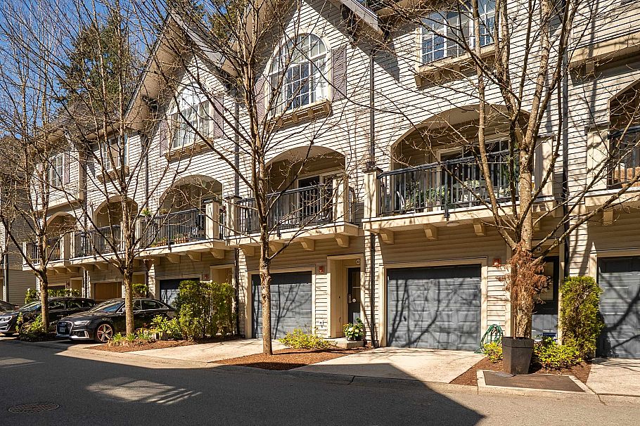 32 550 Browning Place North Vancouver, BC - 1