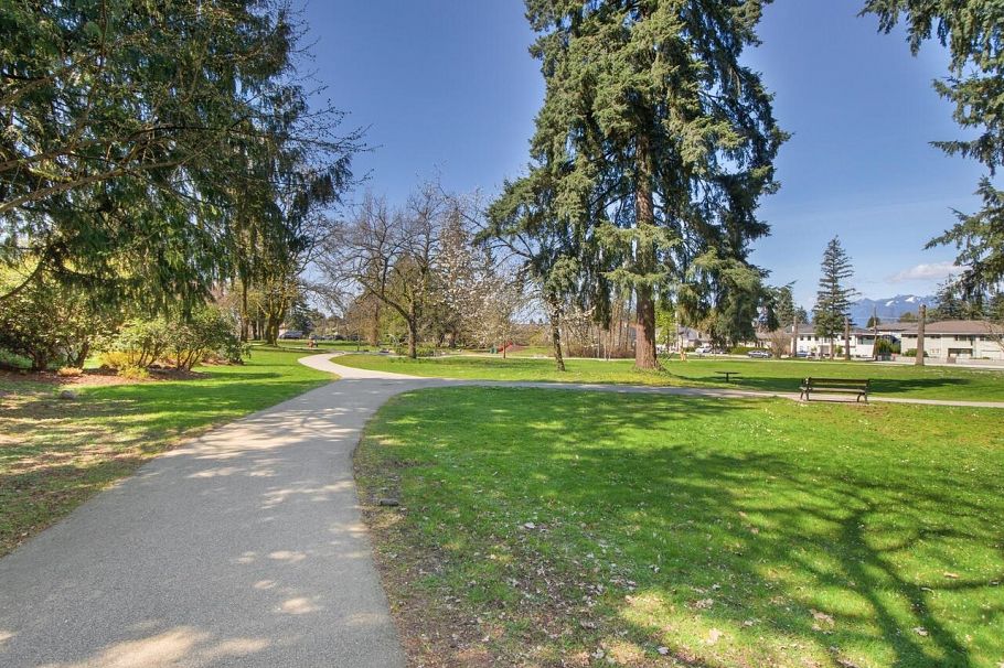 114 5588 Patterson Burnaby, BC - 15