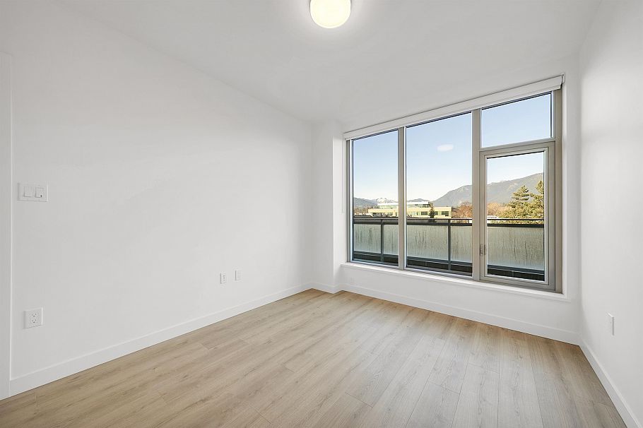 307 755 Harbourside Drive West Vancouver, BC - 16