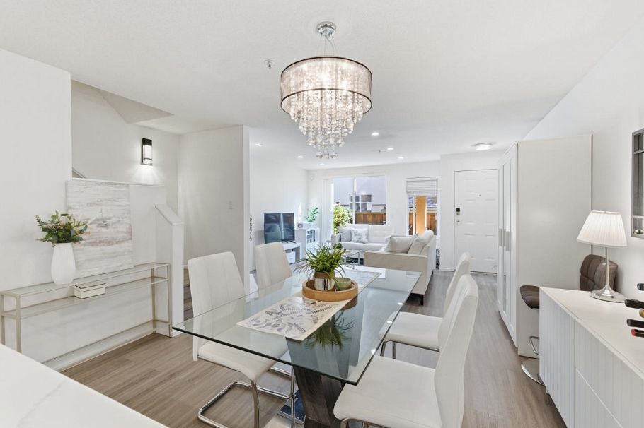 20 3428 Adanac Street Vancouver, BC - 11